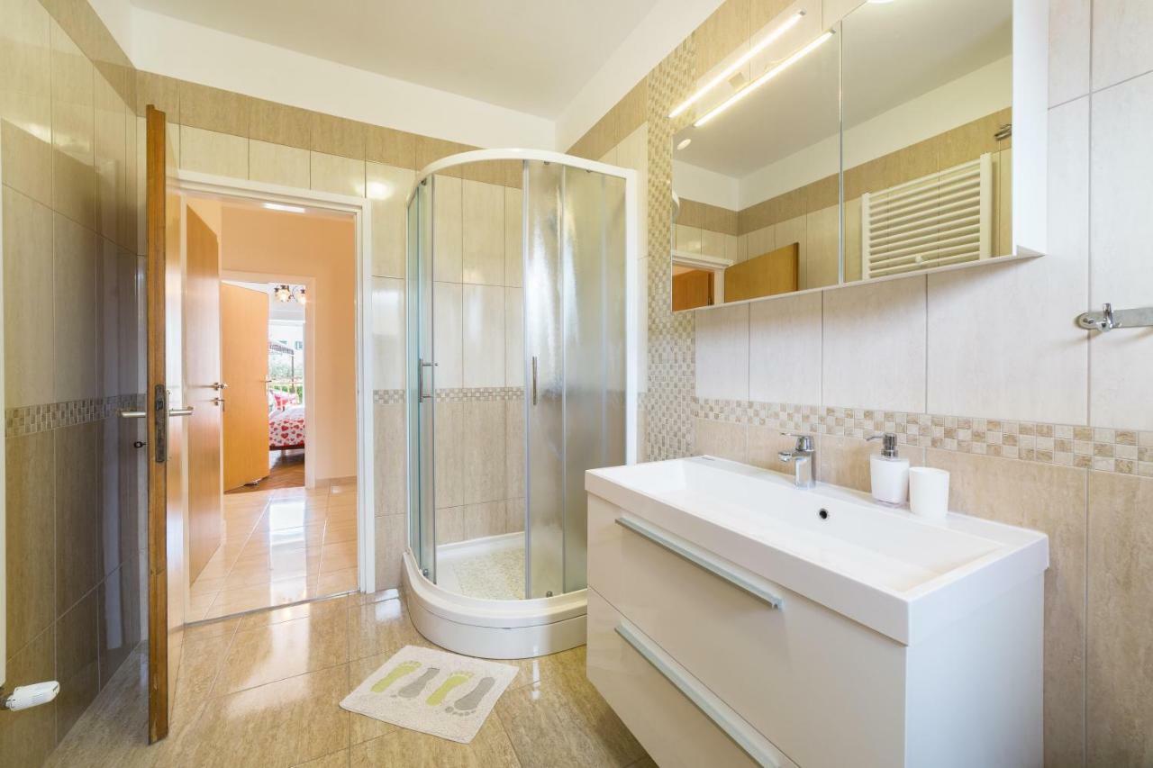 Sea Apartment *