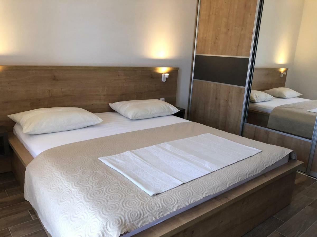 Sea Apartman *